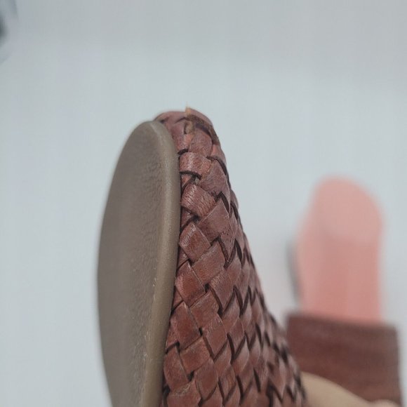 Sold/ Anthropologie Lily Leather Handwoven Mule Sandal in Cognac Size 10 - Picture 12 of 12